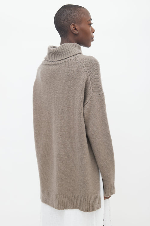 DeveauxGrey Cashmere Knit Turtleneck Sweater