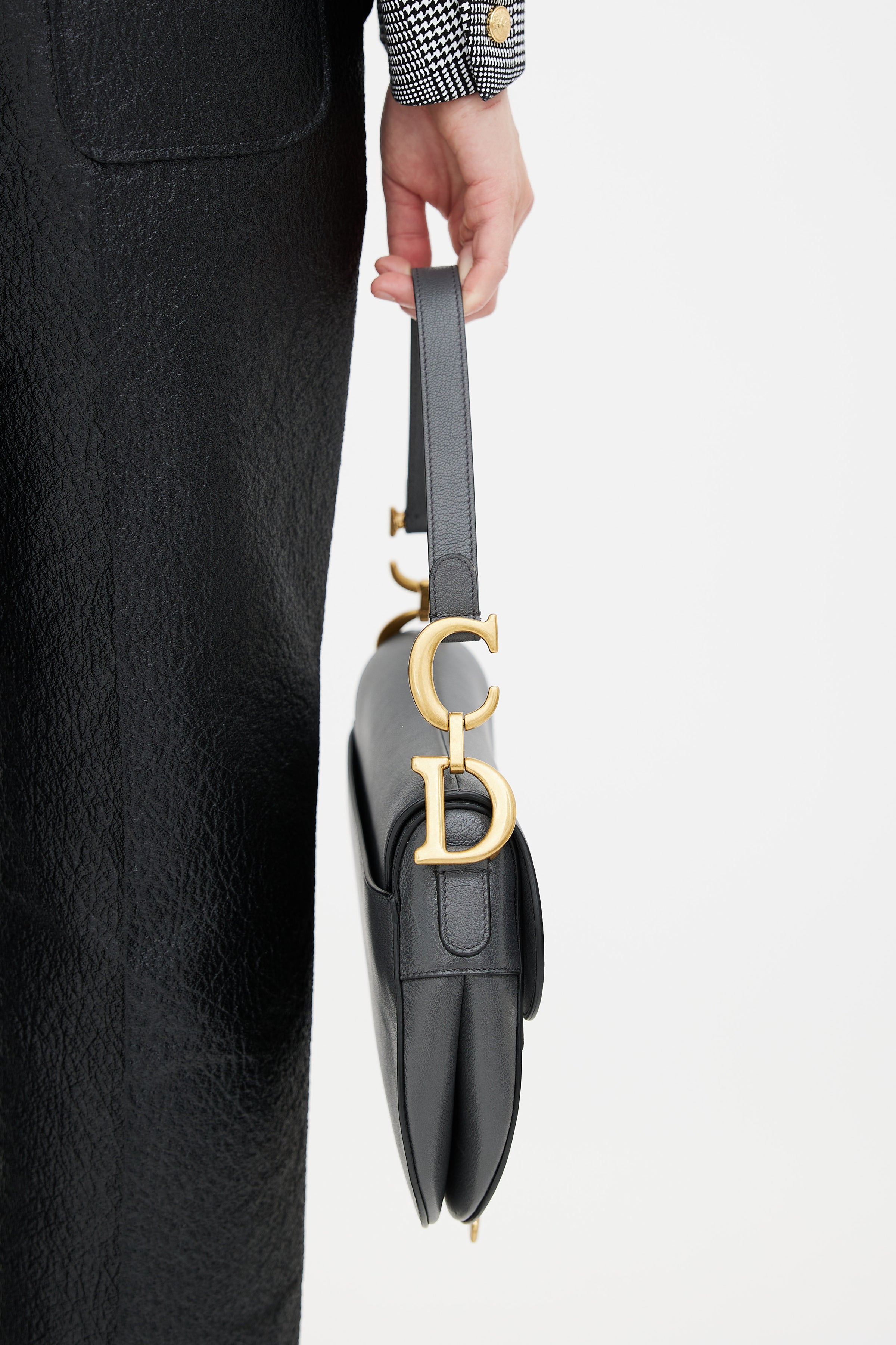 Saddle Bag Christian Dior Grey Leather ref.104428 - Joli Closet