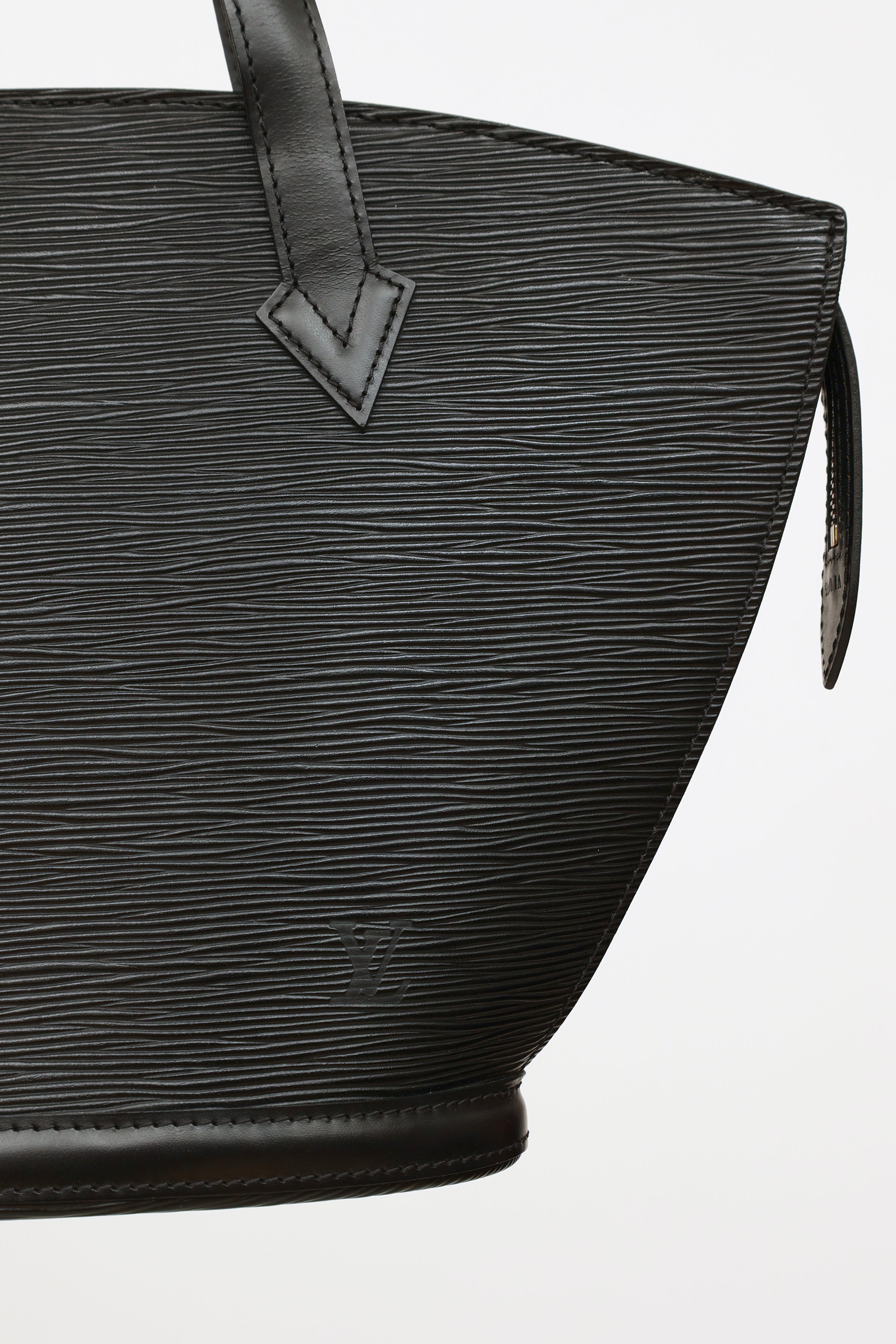 Saint jacques leather handbag Louis Vuitton Black in Leather - 29491106