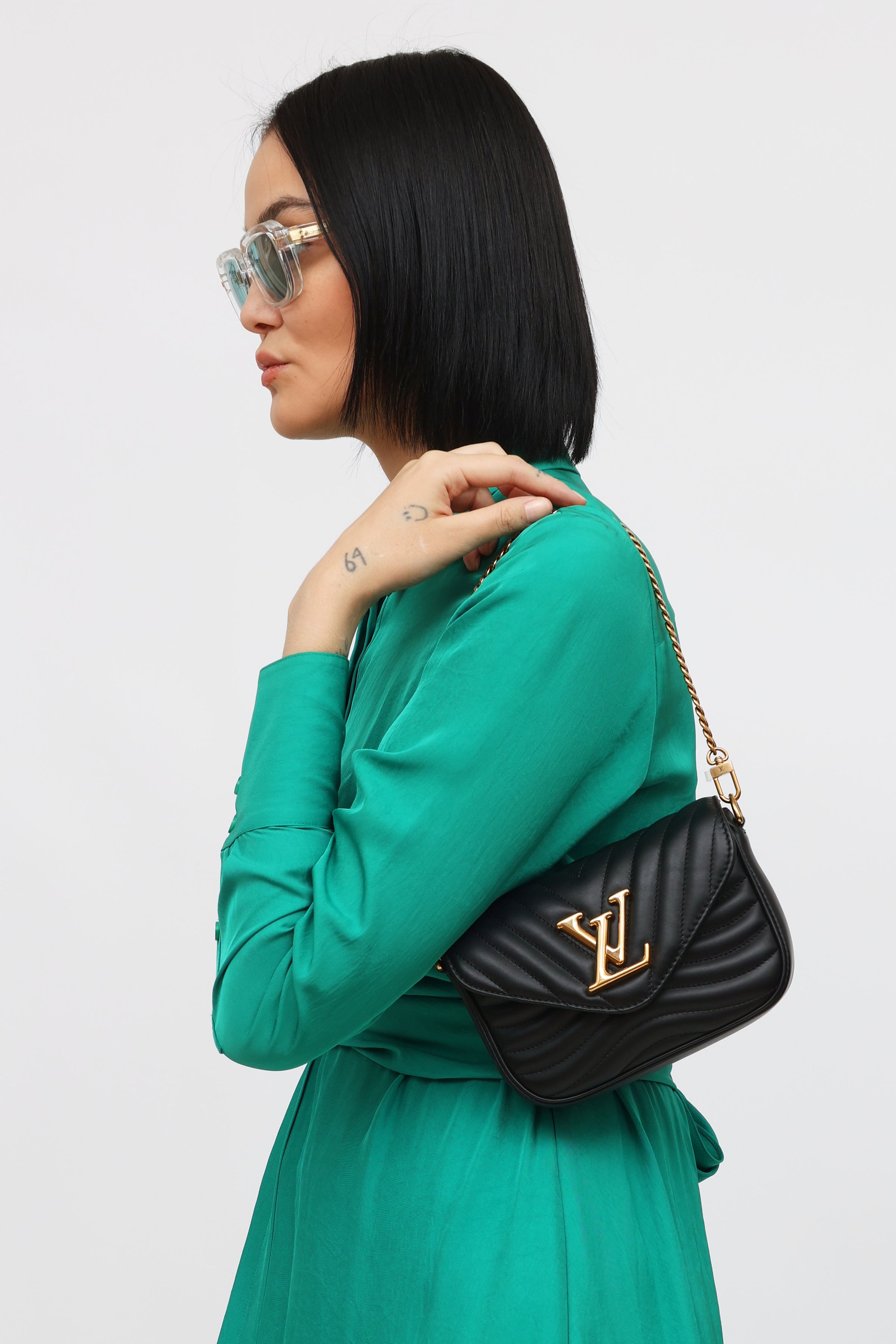 Louis Vuitton // Black New Wave Multi Pochette Bag – VSP Consignment