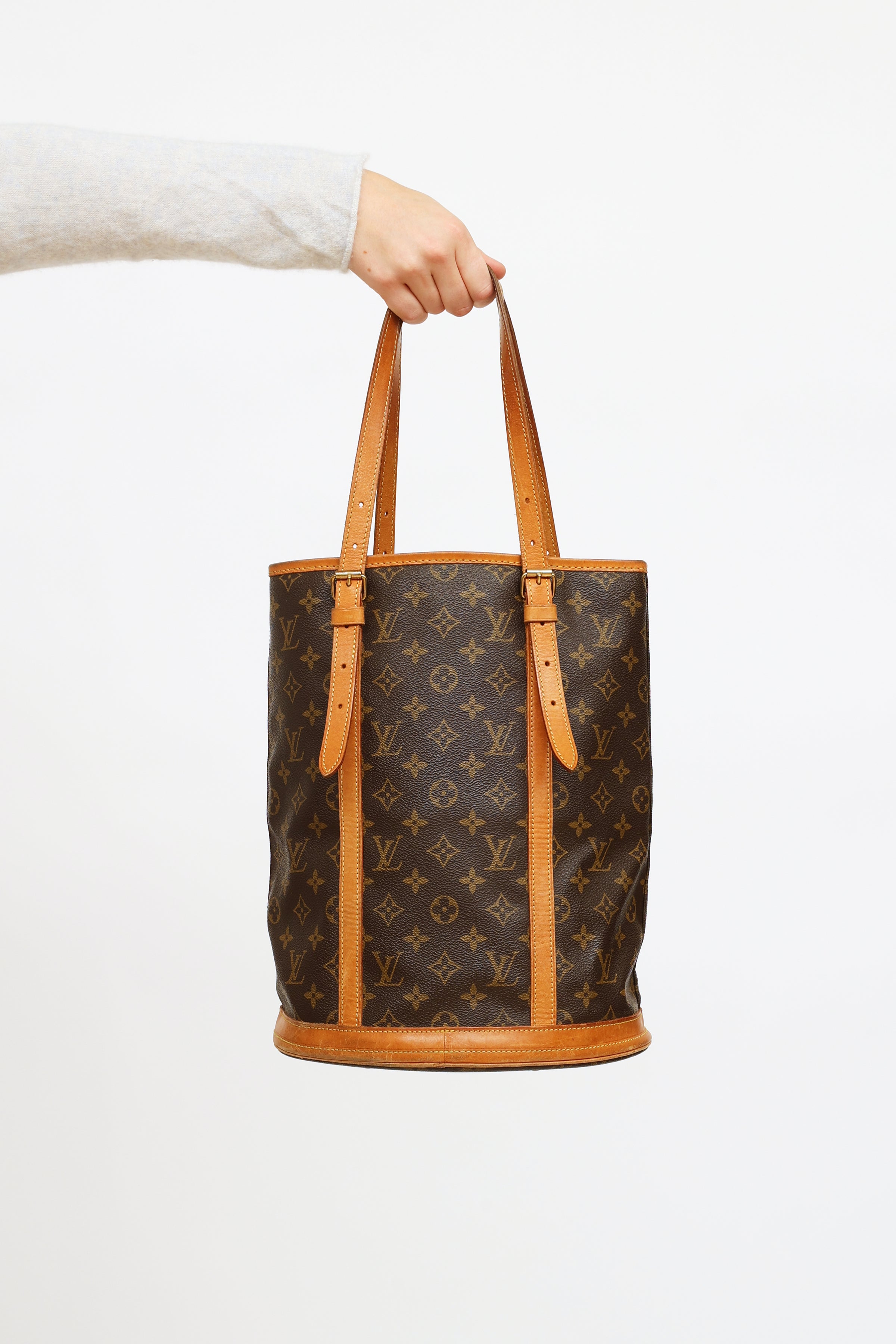 Louis Vuitton, Bags, Authbeautiful Louis Vuitton Monogram Bucket Clutch  Pochettear03