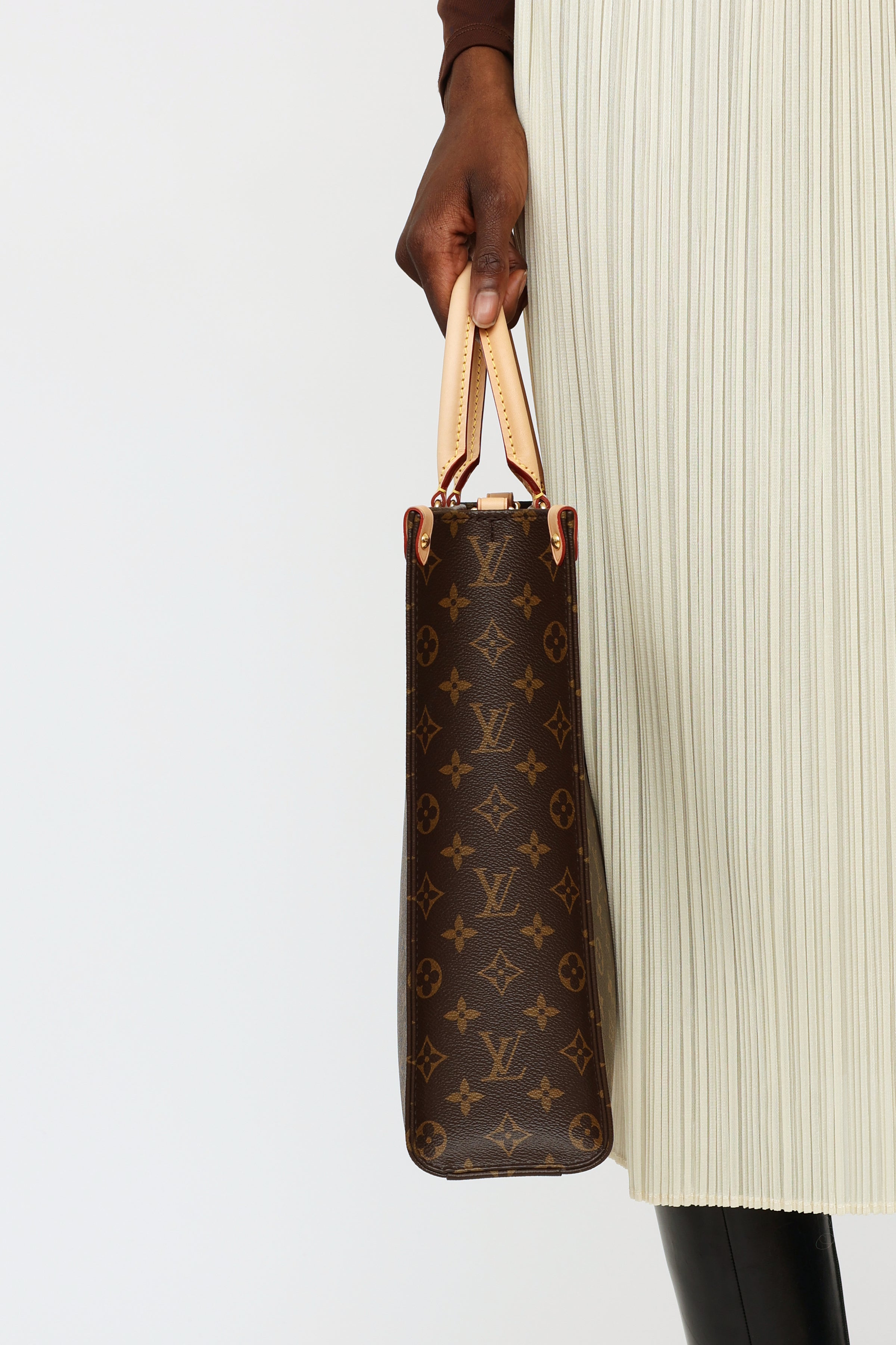 Louis Vuitton LV Sac Plat PM new epi Beige Leather ref.384012