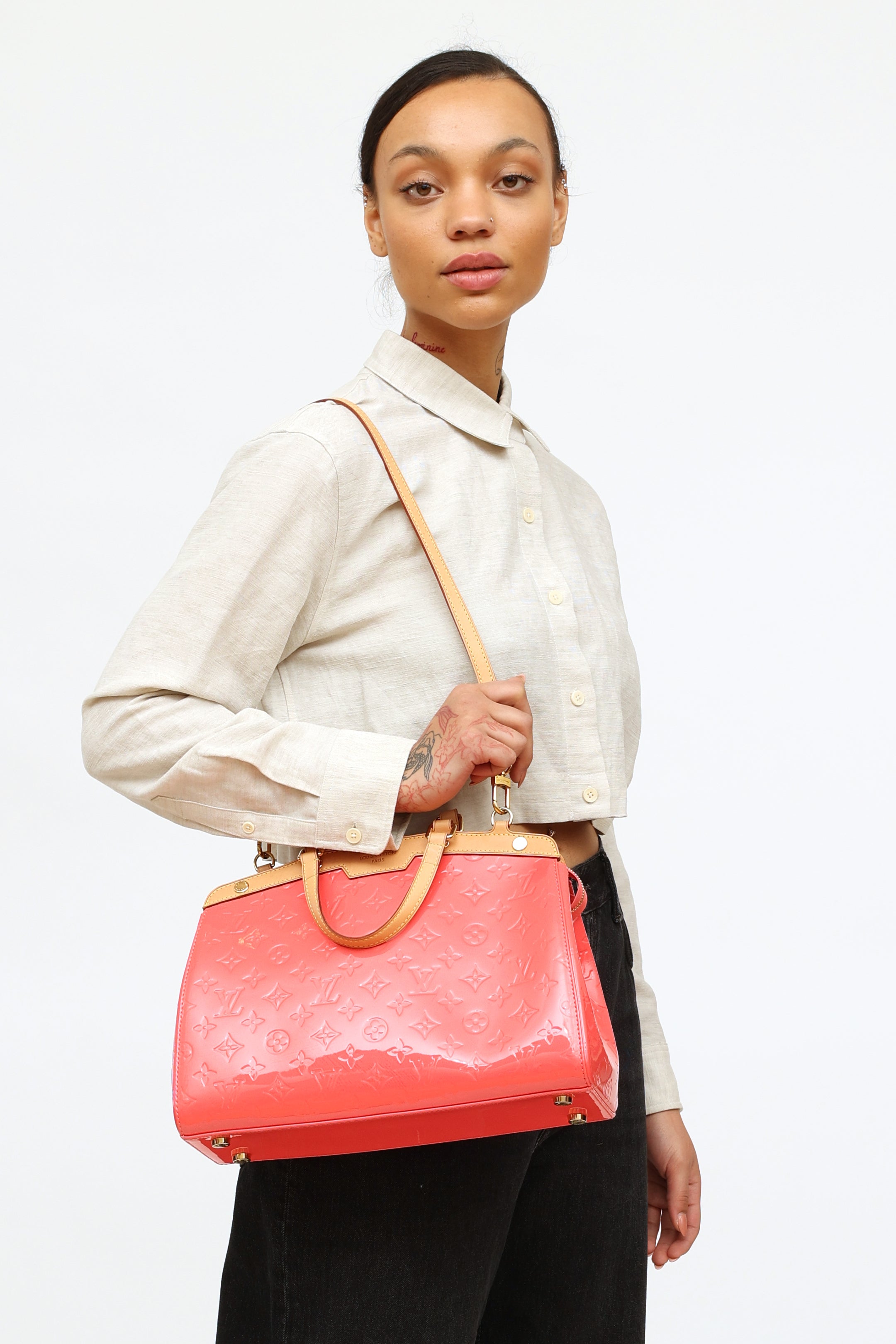 Louis Vuitton // Rose Angel Monogram Vernis Brea GM Bag – VSP Consignment