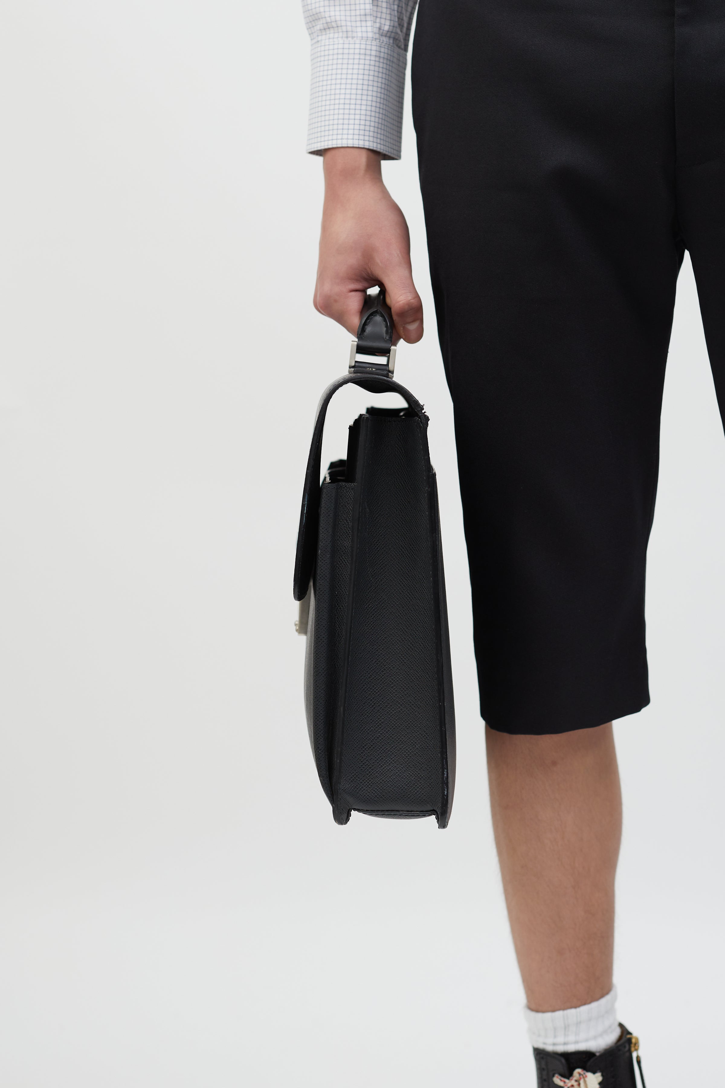Louis Vuitton Vintage - Taiga Robusto 1 Briefcase - Black - Taiga Leather  Business Bag - Luxury High Quality - Avvenice