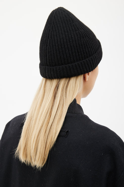 The Row Black Fisher Cashmere Beanie