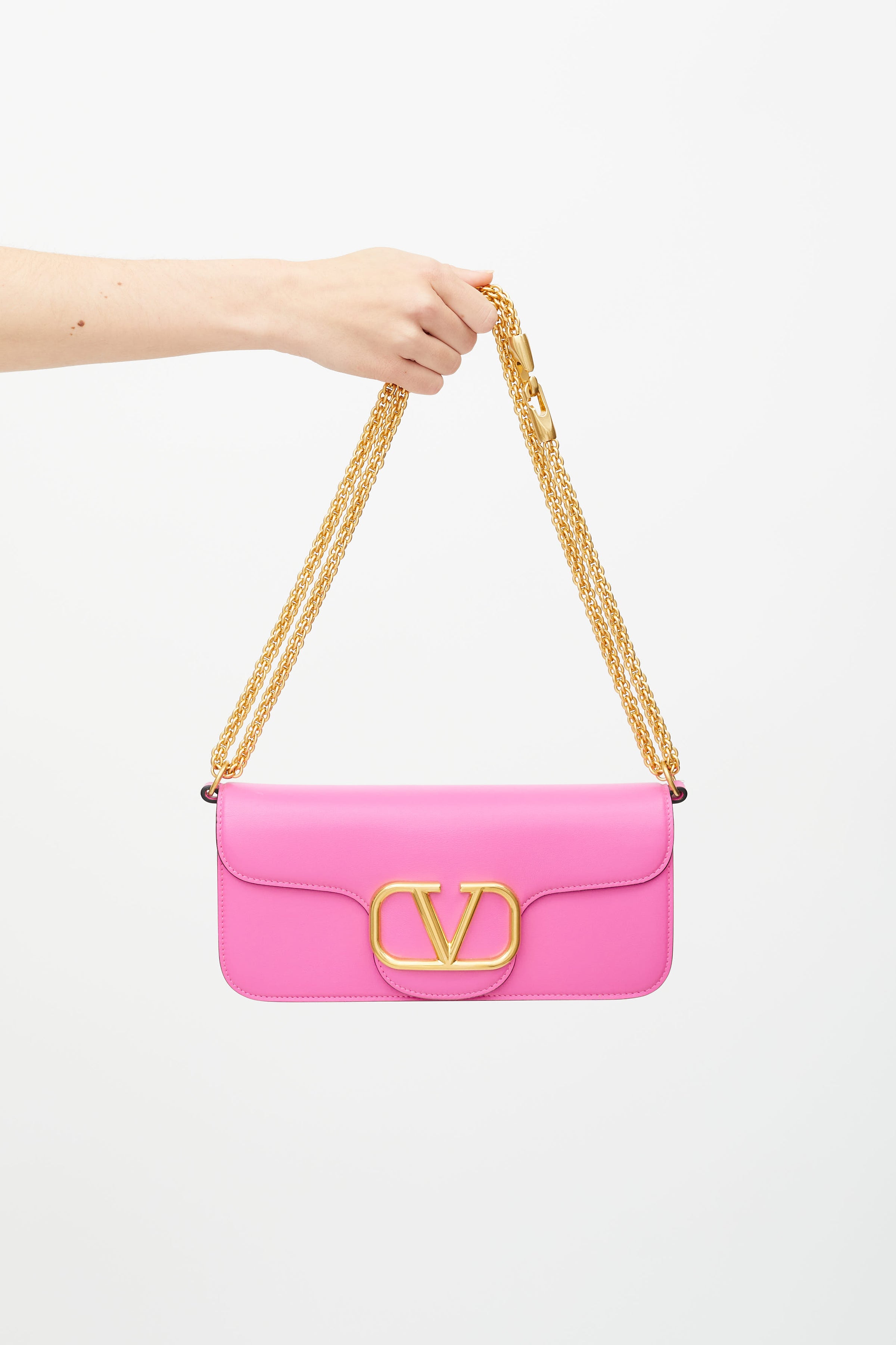 VALENTINO GARAVANI: Locò bag in smooth leather - Pink  Valentino Garavani  shoulder bag 2W0B0K30IYS online at