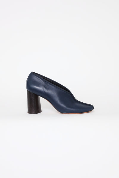 Celine v best sale neck pumps