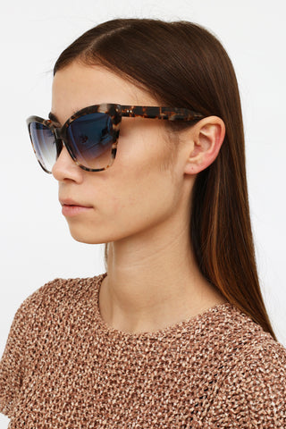 Louis Vuitton Cruise 2010 Sunglasses  Stylish sunglasses women, Stylish  sunglasses, Fashion