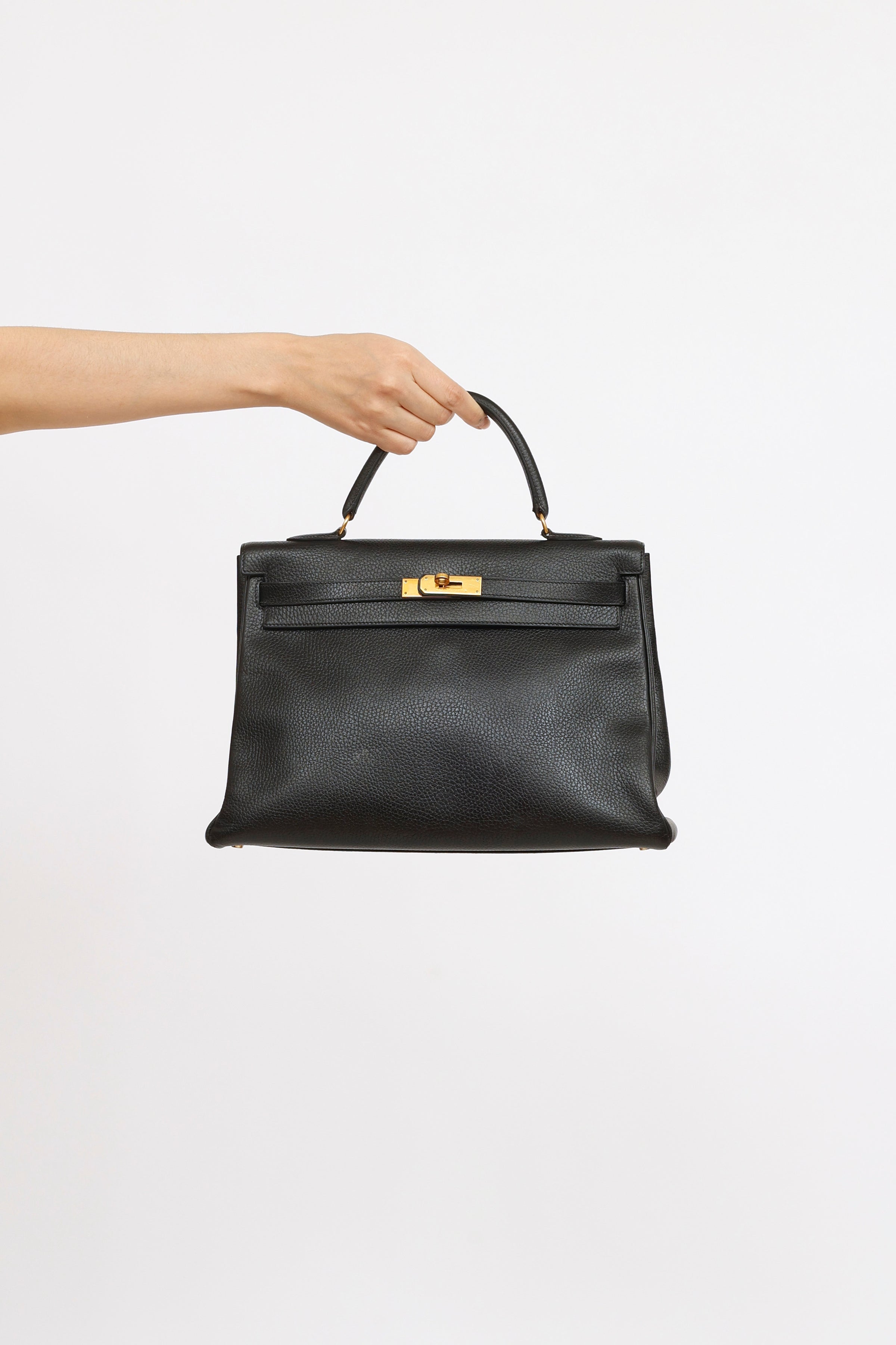 Hermes Kelly Handbag Noir Ardennes with Gold Hardware 32 Black