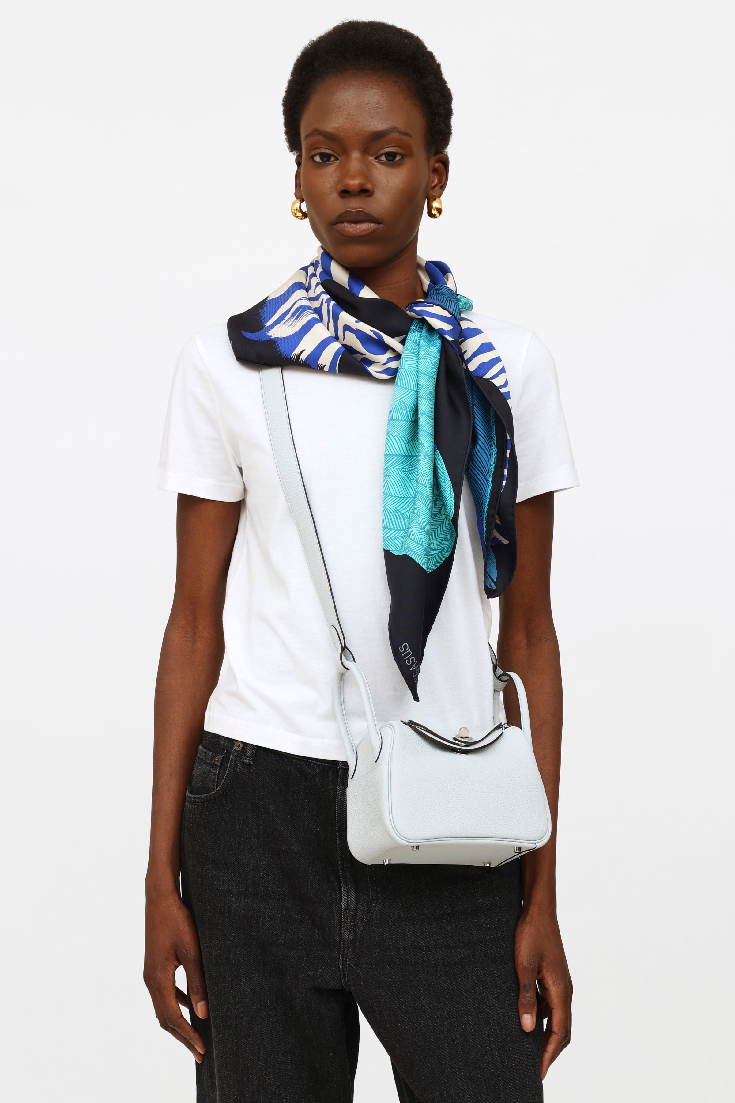 Hermès // 2022 Bleu Pale Taurillon Clemence Lindy 20 Bag – VSP Consignment